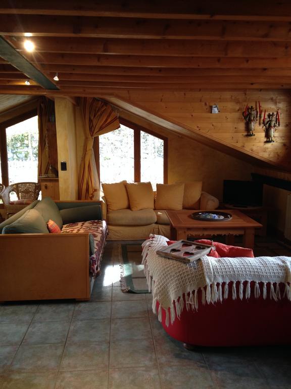 Les Nereides Studios Et Appartements Brides Les Bains Brides-les-Bains Exterior foto